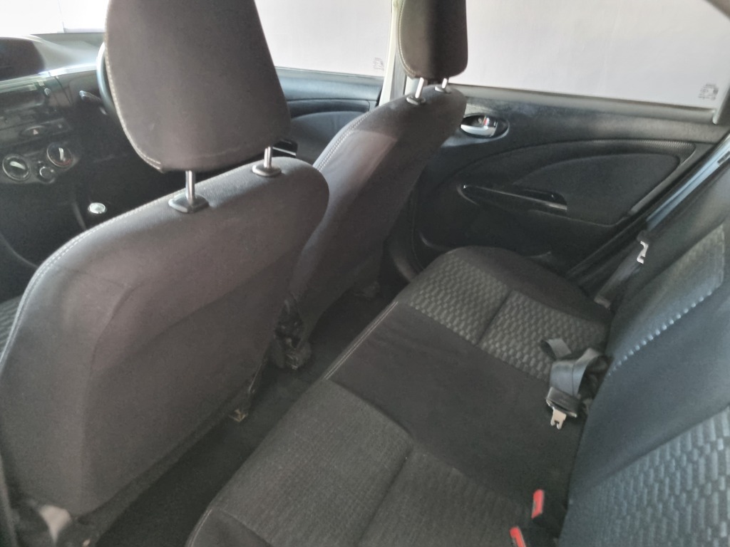 TOYOTA ETIOS ETIOS CROSS 1.5 Xs 5Dr - 7