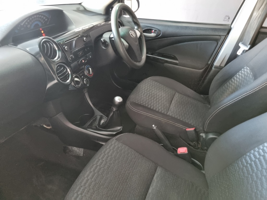 TOYOTA ETIOS ETIOS CROSS 1.5 Xs 5Dr - 8