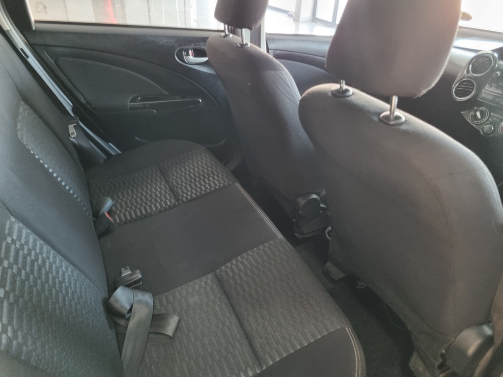 TOYOTA ETIOS ETIOS CROSS 1.5 Xs 5Dr - 9