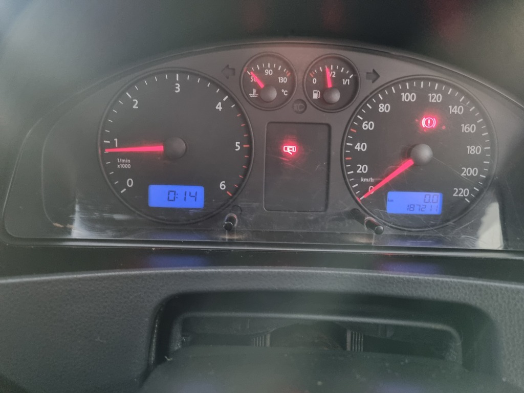 VOLKSWAGEN T5 T5 KOMBI 1.9 TDI - 12