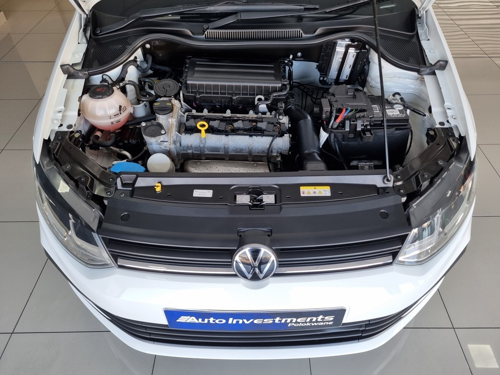 VOLKSWAGEN POLO VIVO POLO VIVO 1.6 LIFE TIP (5DR) - 2