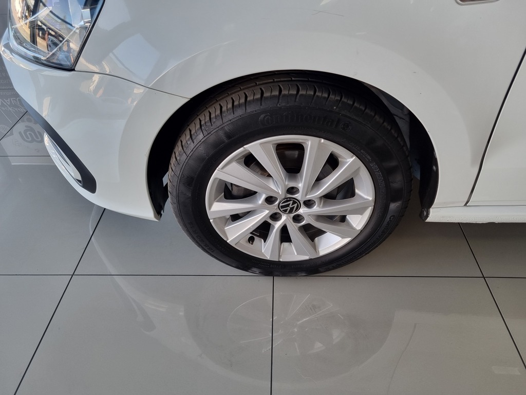 VOLKSWAGEN POLO VIVO POLO VIVO 1.6 LIFE TIP (5DR) - 5