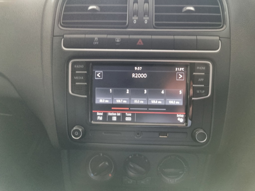 VOLKSWAGEN POLO VIVO POLO VIVO 1.4 COMFORTLINE (5DR) - 12