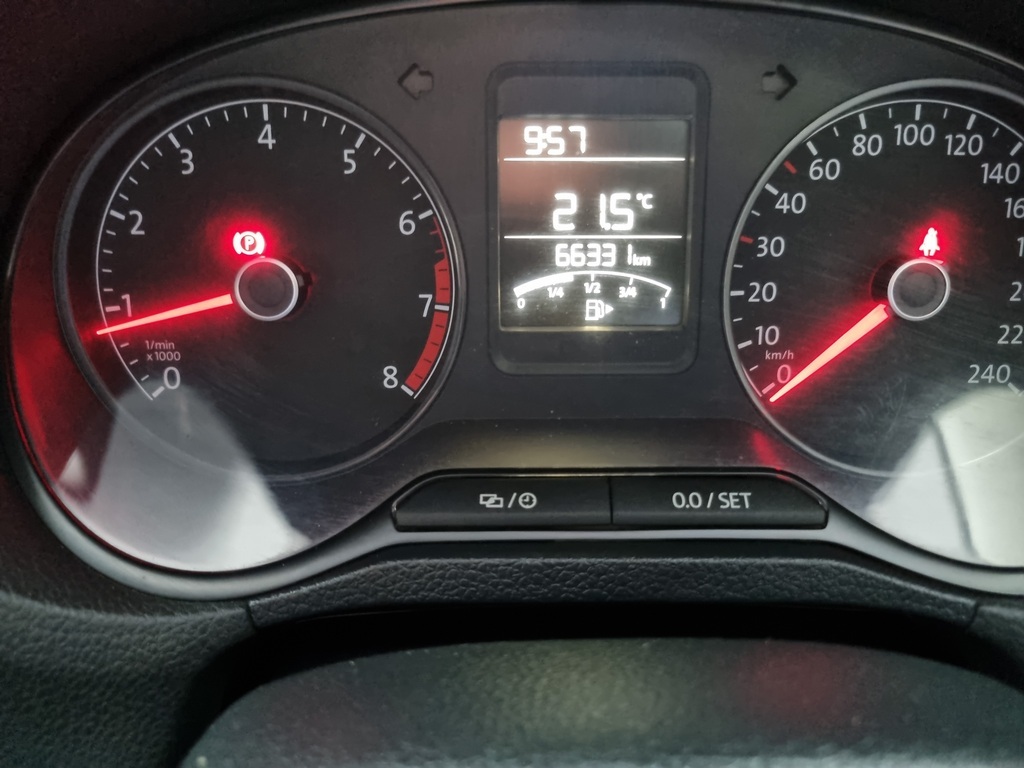VOLKSWAGEN POLO VIVO POLO VIVO 1.4 COMFORTLINE (5DR) - 13