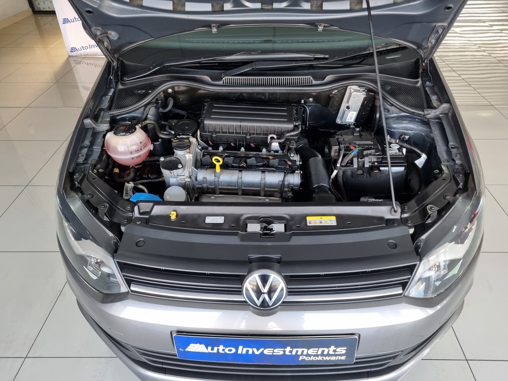 VOLKSWAGEN POLO VIVO POLO VIVO 1.4 COMFORTLINE (5DR) - 2