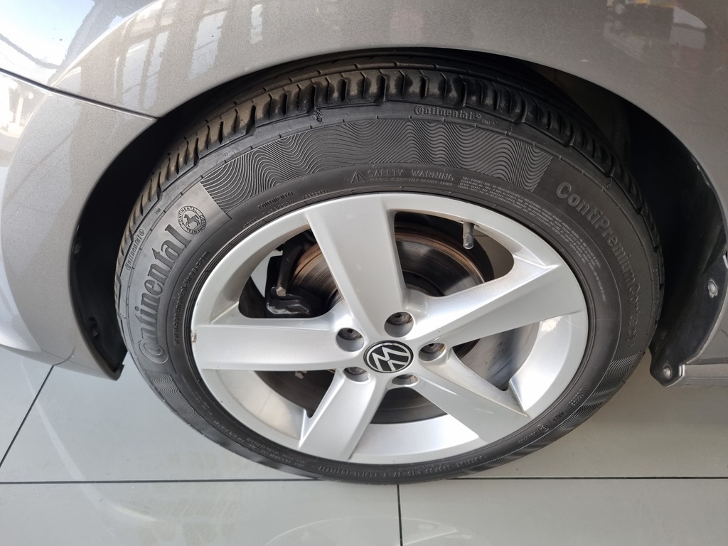 VOLKSWAGEN POLO VIVO POLO VIVO 1.4 COMFORTLINE (5DR) - 5