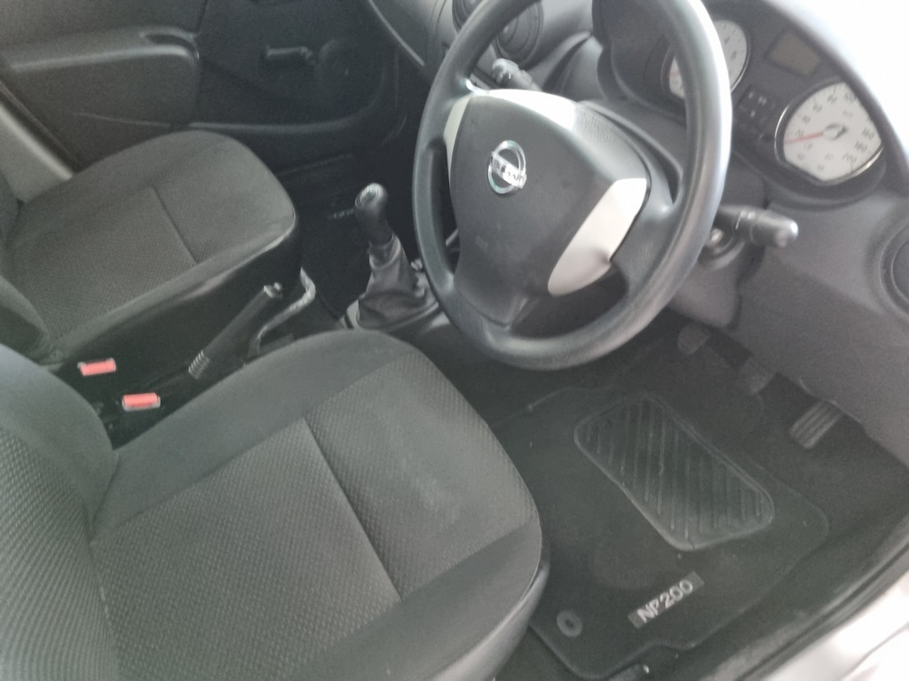 NISSAN NP200 NP200 1.6  A/C SAFETY PACK P/U S/C - 8