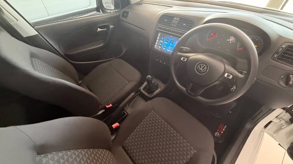 VOLKSWAGEN POLO VIVO POLO VIVO 1.4 (5DR) - 6