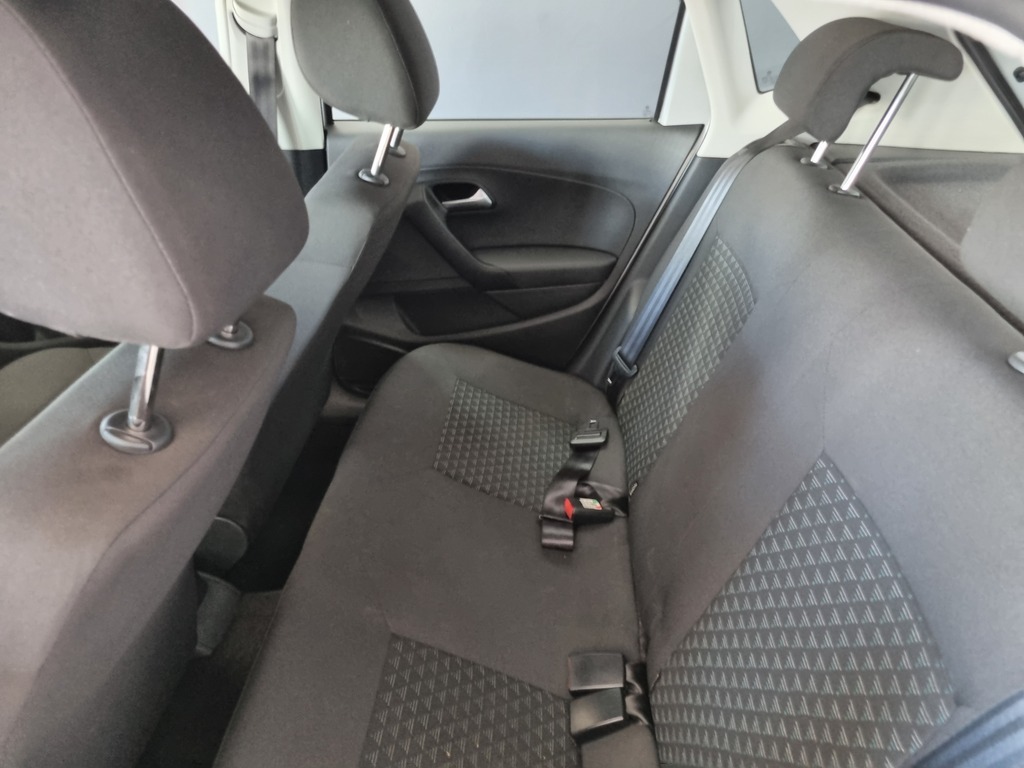 VOLKSWAGEN POLO VIVO POLO VIVO 1.4 (5DR) - 3
