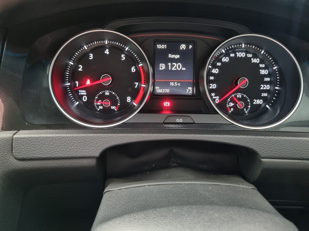VOLKSWAGEN GOLF 7 GOLF VII GTi 2.0 TSI DSG