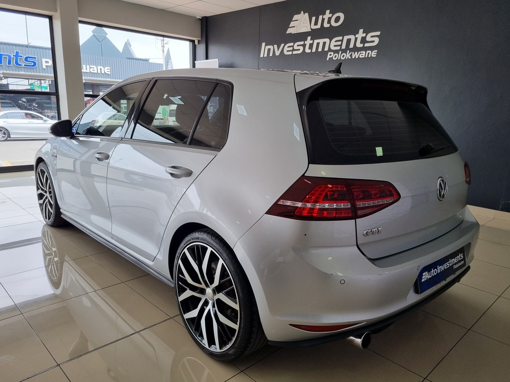 VOLKSWAGEN GOLF 7 GOLF VII GTi 2.0 TSI DSG