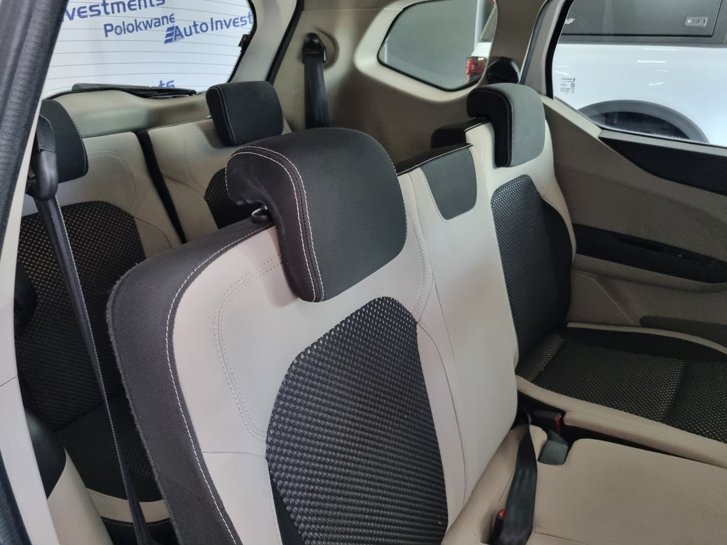 RENAULT TRIBER TRIBER 1.0 PRESTIGE / INTENS AMT - 7