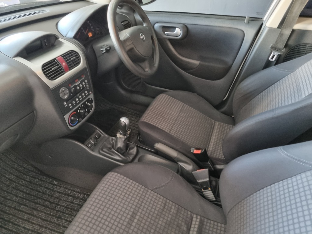 OPEL CORSA UTILITY CORSA UTILITY 1.4i CLUB P/U S/C - 7