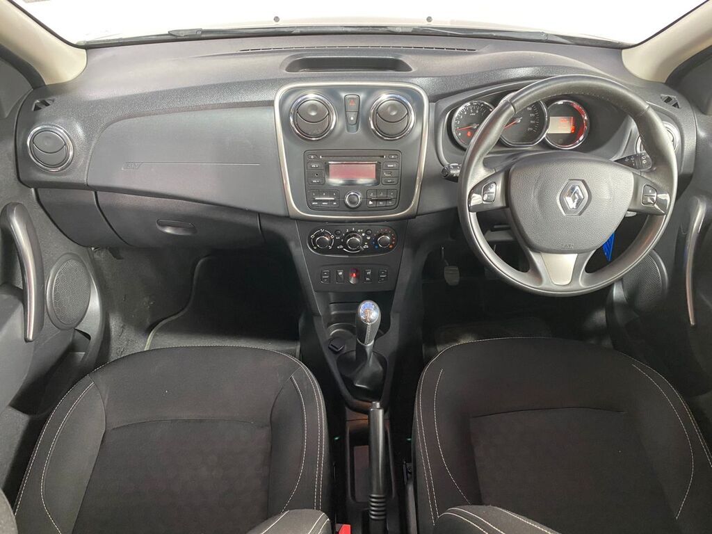 2016 RENAULT SANDERO, Champagne, 117100Kms, Manual, Hatchback, Petrol, R125 900, Kuilsriver