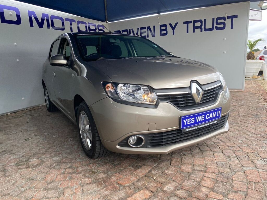 2016 RENAULT SANDERO, Champagne, 117100Kms, Manual, Hatchback, Petrol, R125 900, Kuilsriver