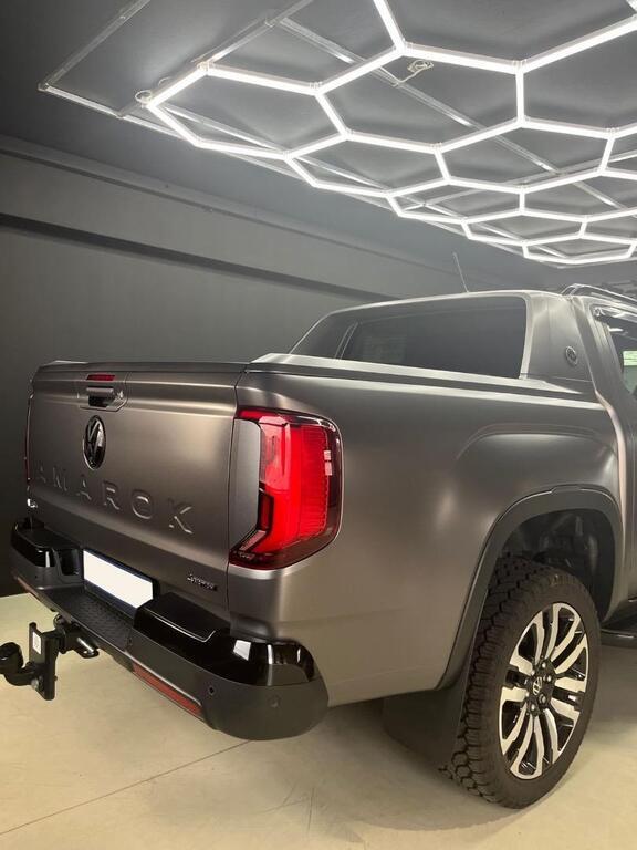 VOLKSWAGEN AMAROK - Image 9