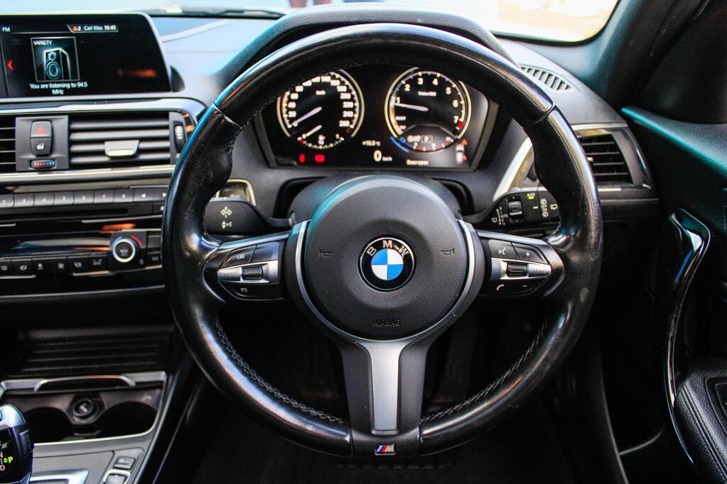 2018 BMW 1 SERIES, White metallic, 127000Kms, Automatic, Hatchback, Petrol, R299 900, Kuilsriver
