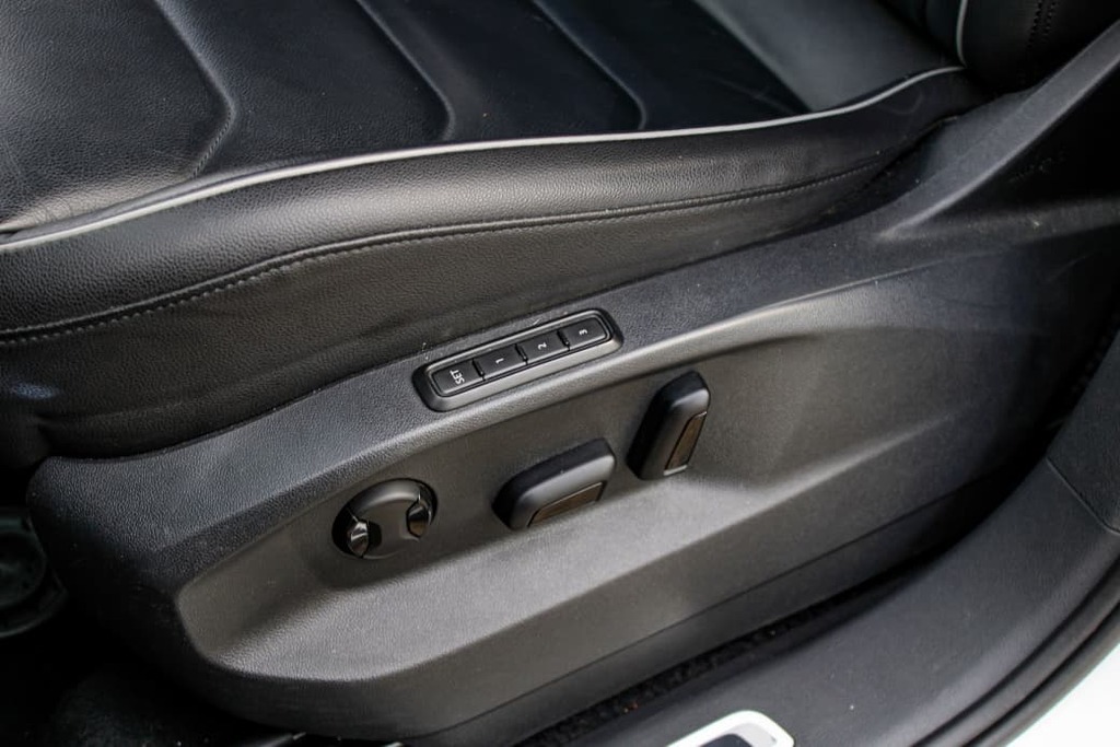 Thumbnail Image Thumbnail Image