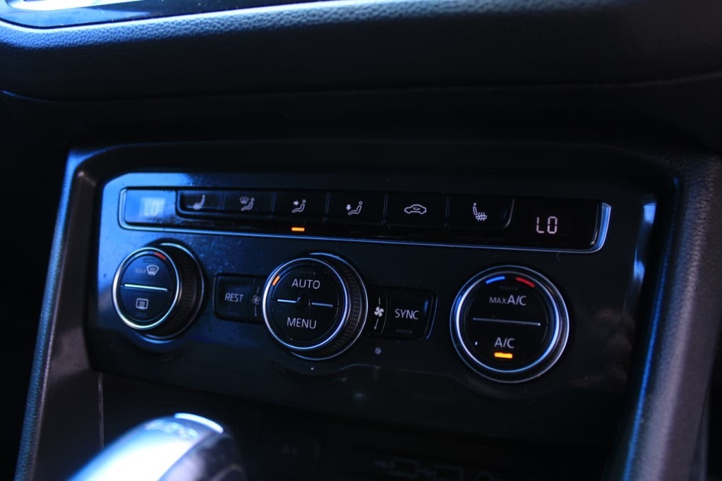 Thumbnail Image Thumbnail Image