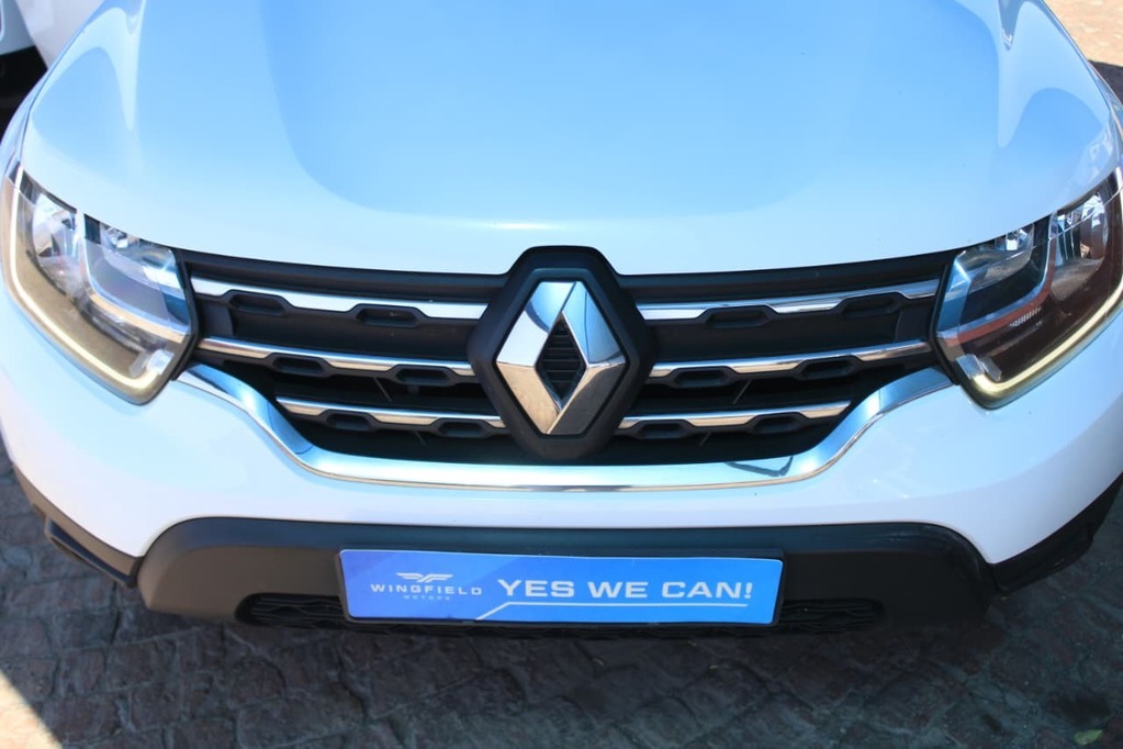 2022 RENAULT DUSTER, White, 150997Kms, Manual, Hatchback, Diesel, R219 900, Kuilsriver