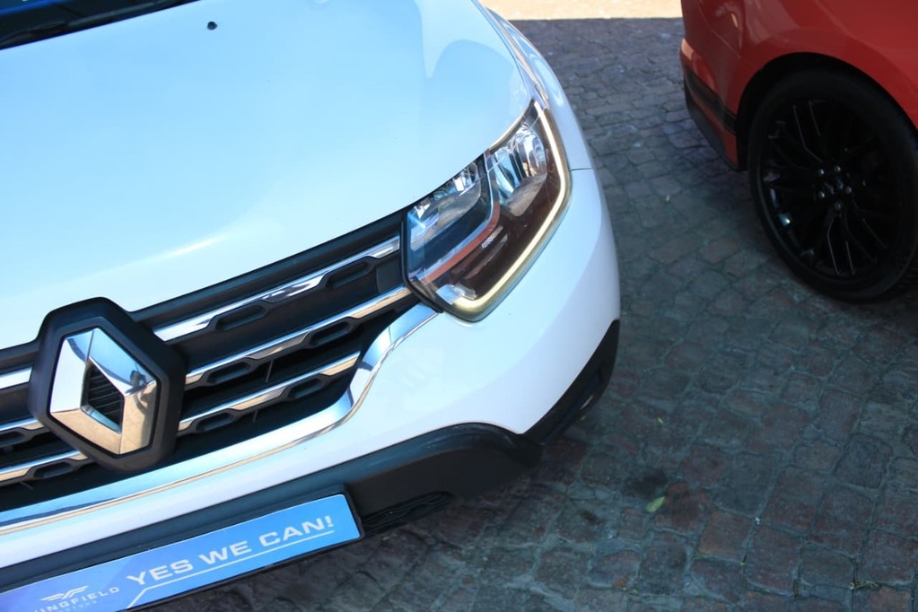 2022 RENAULT DUSTER, White, 150997Kms, Manual, Hatchback, Diesel, R219 900, Kuilsriver
