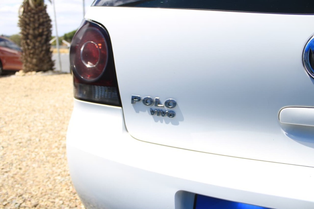 2012 VOLKSWAGEN POLO VIVO, White, 242000Kms, Manual, Hatchback, Petrol, R139 000, Kuilsriver