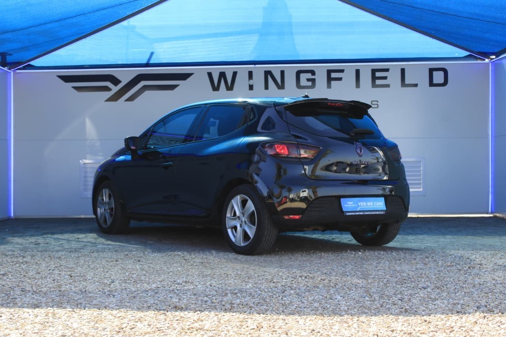 2015 RENAULT CLIO IV, Black, 104000Kms, Manual, Hatchback, Petrol, R129 900, Kuilsriver