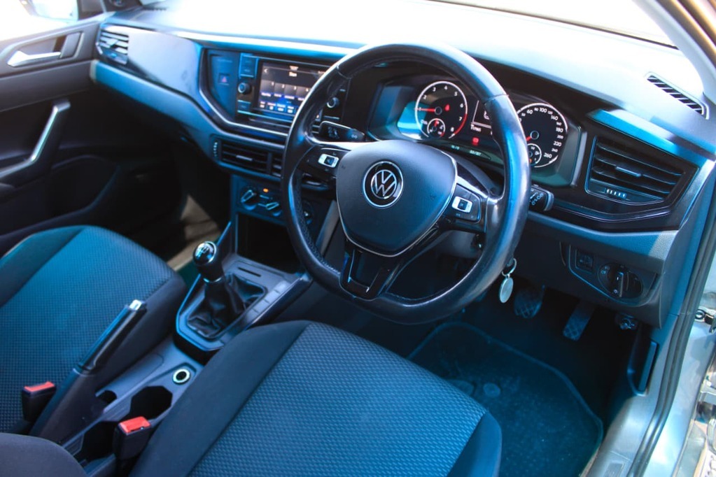 2021 VOLKSWAGEN POLO, Grey, 118000Kms, Manual, Hatchback, Petrol, R219 900, Kuilsriver