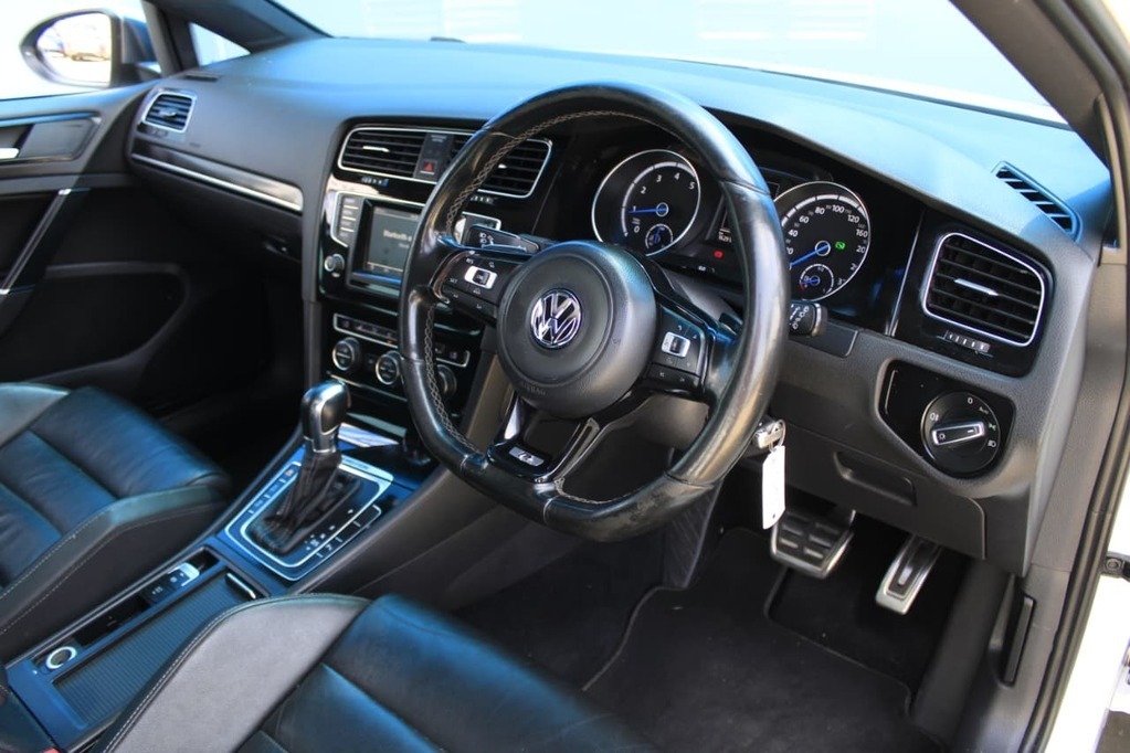 2014 VOLKSWAGEN GOLF 7, White, 170000Kms, Automatic, Hatchback, Petrol, R369 900, Kuilsriver