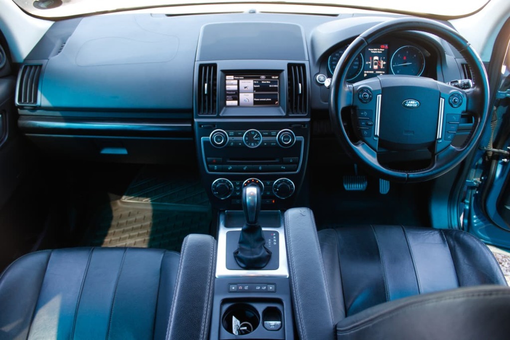 2014 LAND ROVER FREELANDER, Light blue metallic, 238594Kms, Automatic, SUV, Diesel, R139 900, Kuilsriver