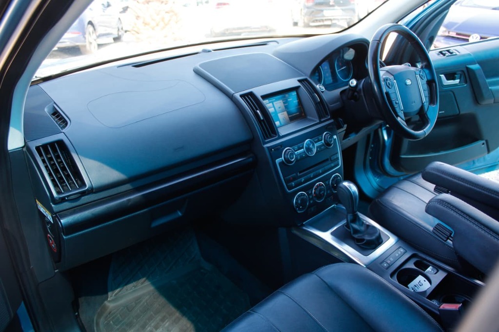 2014 LAND ROVER FREELANDER, Light blue metallic, 238594Kms, Automatic, SUV, Diesel, R139 900, Kuilsriver