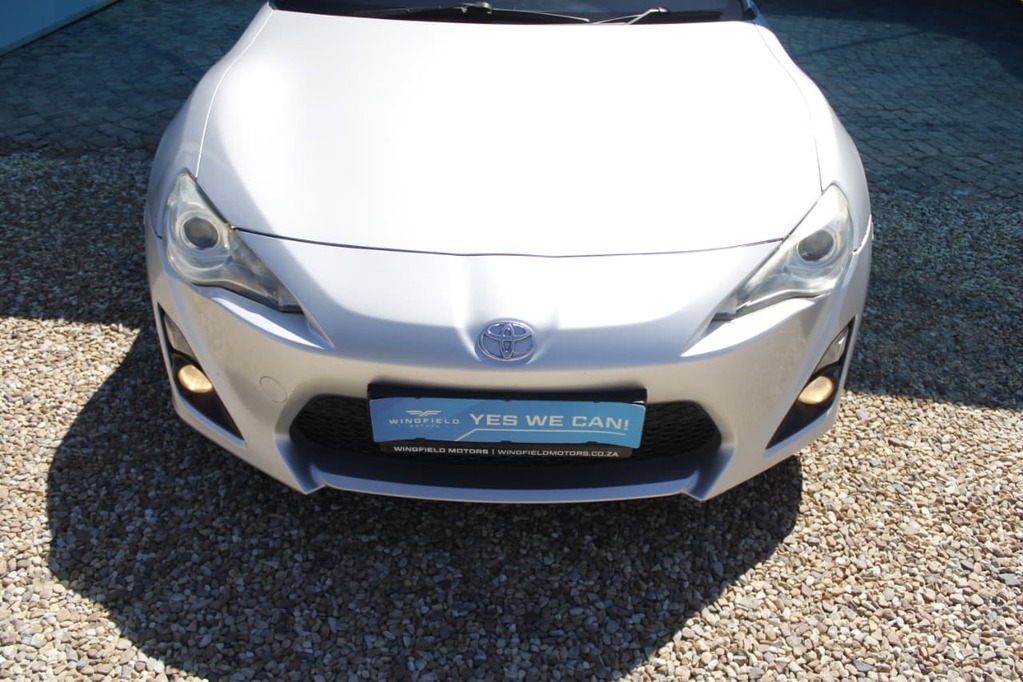 2013 TOYOTA 86, Silver, 197115Kms, Manual, Coupe, Petrol, R199 900, Kuilsriver