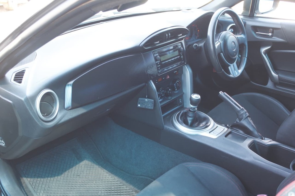 2013 TOYOTA 86, Silver, 197115Kms, Manual, Coupe, Petrol, R199 900, Kuilsriver
