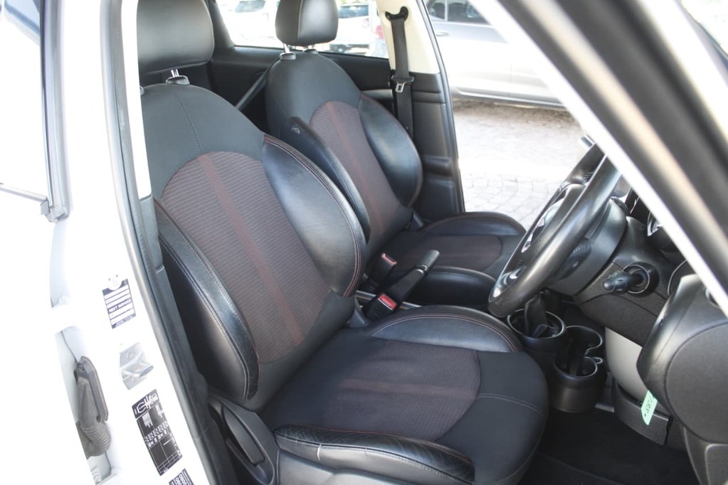 2015 MINI COOPER COUNTRYMAN, White, 153669Kms, Manual, , Petrol, R149 900, Kuilsriver