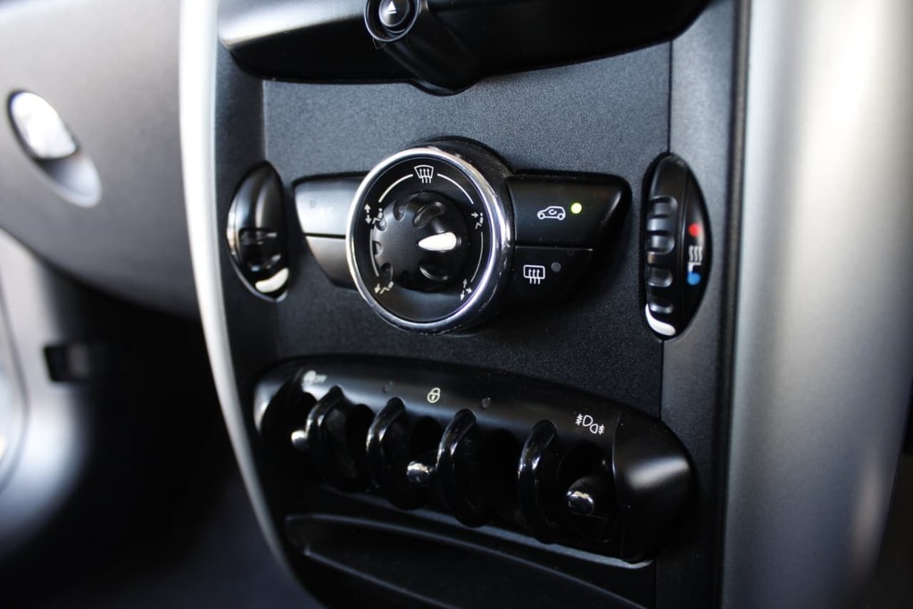 2015 MINI COOPER COUNTRYMAN, White, 153669Kms, Manual, , Petrol, R149 900, Kuilsriver