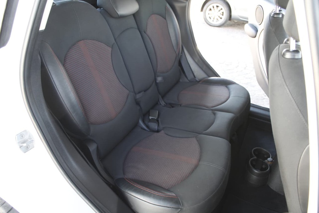 2015 MINI COOPER COUNTRYMAN, White, 153669Kms, Manual, , Petrol, R149 900, Kuilsriver