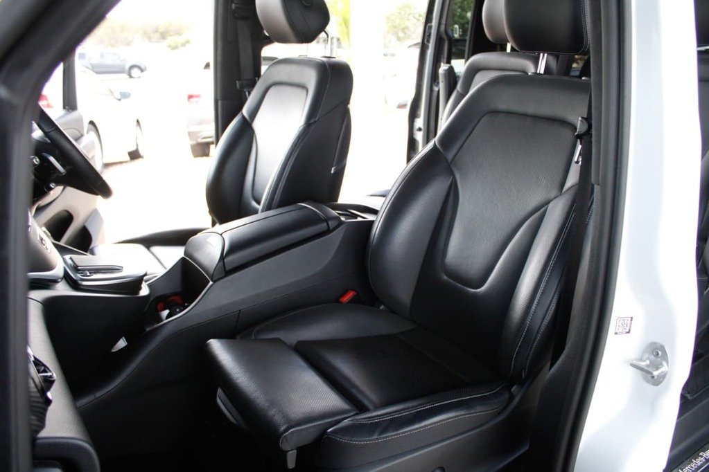 2023 MERCEDES-BENZ V CLASS, White, 55000Kms, Automatic, , Diesel, R1 749 900, Kuilsriver