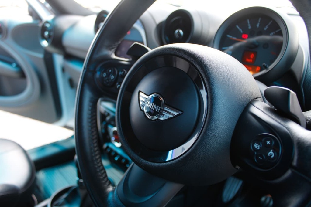 2015 MINI COOPER COUNTRYMAN, White, 136000Kms, Automatic, , Petrol, R219 900, Kuilsriver