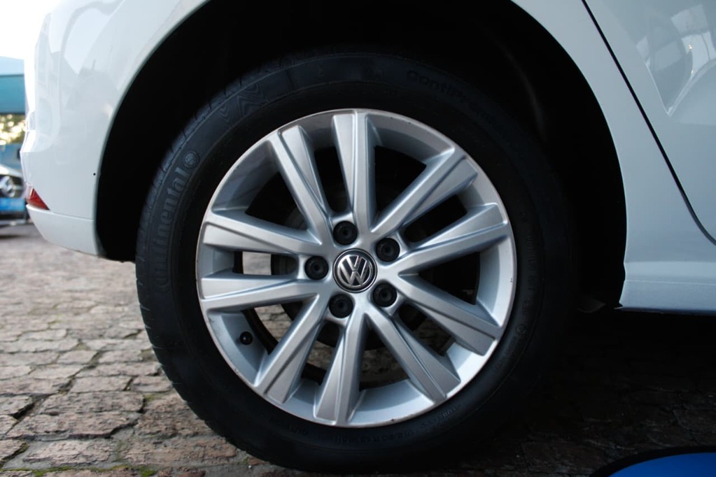 2020 VOLKSWAGEN POLO VIVO, White, 144000Kms, Manual, , Petrol, R189 900, Kuilsriver