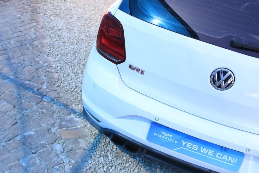 2015 VOLKSWAGEN POLO, White, 198000Kms, Automatic, Hatchback, Petrol, R259 900, Wingfield Motors Kuilsriver