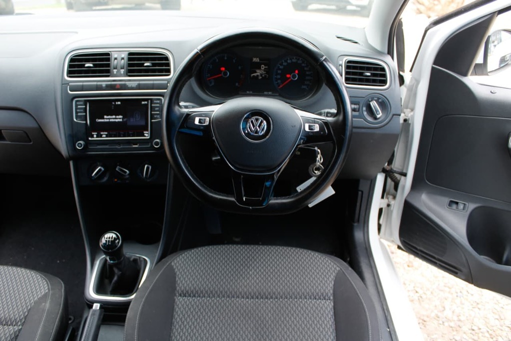 2020 VOLKSWAGEN POLO CLASSIC, White, 83542Kms, Manual, , Petrol, R209 900, Kuilsriver