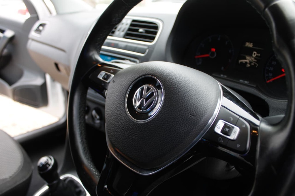 2020 VOLKSWAGEN POLO CLASSIC, White, 83542Kms, Manual, , Petrol, R209 900, Kuilsriver