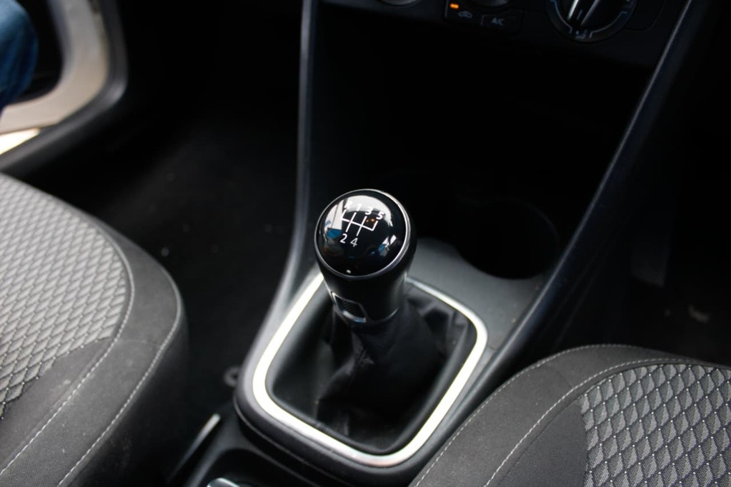 2020 VOLKSWAGEN POLO CLASSIC, White, 83542Kms, Manual, , Petrol, R209 900, Kuilsriver
