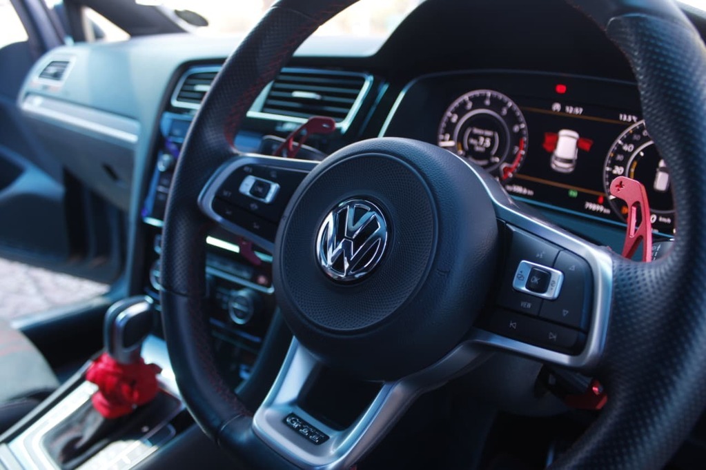 2021 VOLKSWAGEN GOLF 7, Metalic grey , 79000Kms, Automatic, , Petrol, R639 900, Kuilsriver
