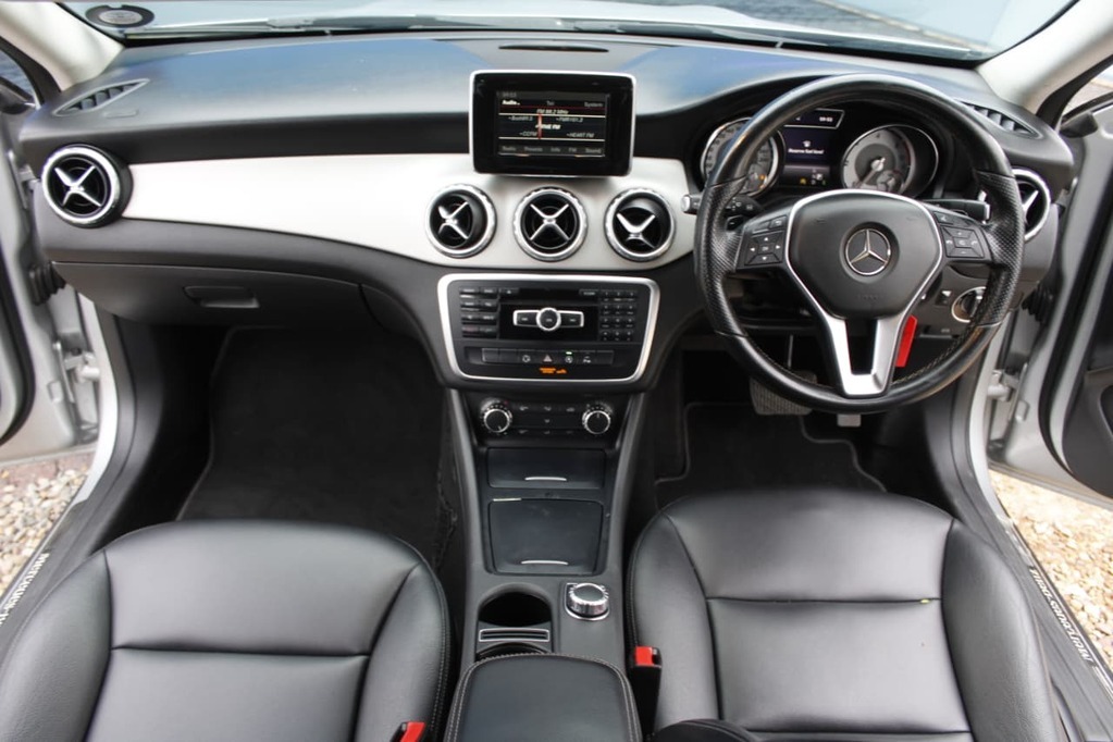2016 MERCEDES-BENZ GLA, Silver, 178800Kms, Automatic, , Diesel, R229 900, Kuilsriver