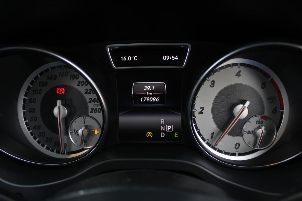 2016 MERCEDES-BENZ GLA, Silver, 178800Kms, Automatic, , Diesel, R229 900, Kuilsriver