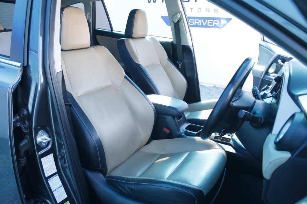 2017 TOYOTA RAV 4, Metalic grey , 210949Kms, Automatic, , Petrol, R269 900, Kuilsriver