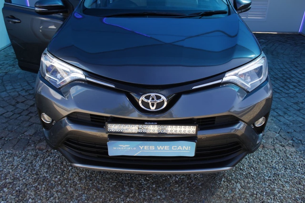 2017 TOYOTA RAV 4, Metalic grey , 210949Kms, Automatic, , Petrol, R269 900, Kuilsriver
