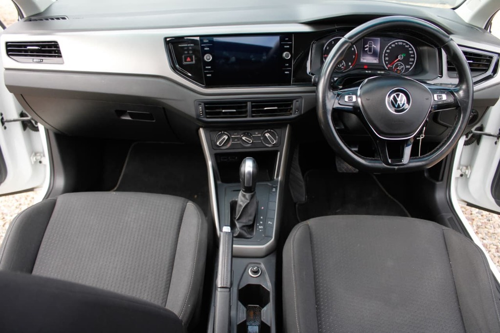 2019 VOLKSWAGEN POLO, White, 96000Kms, Automatic, , Petrol, R299 900, Kuilsriver