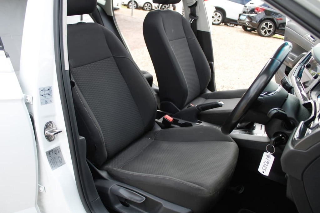 2019 VOLKSWAGEN POLO, White, 96000Kms, Automatic, , Petrol, R299 900, Kuilsriver